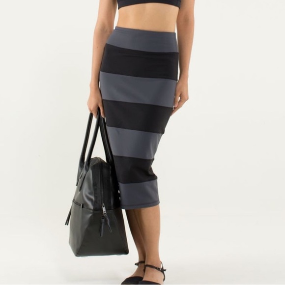 NWOT Lululemon Yoga Over Skirt Coal / Black | Sz 6 | Rare | Vintage | Midi Skirt - Picture 4 of 13